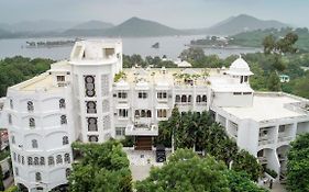 Hilltop Palace Hotel Udaipur